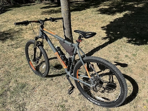 Vând bicicletă