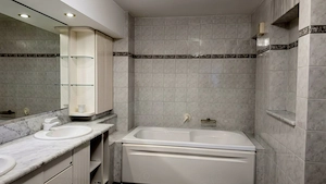 Apartament 4 camere cu terasă generoasă, etaj 6 - imagine 9