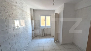 Apartament 3 camere , 67mp , zona Mercur Cetate - imagine 2