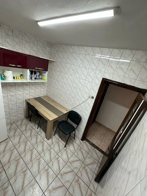 Închiriez apartament cu 2 camere în centrul Constanța, zona Dacia, pe strada Farului - imagine 6