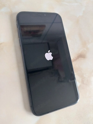 [11] Vând Apple iPhone 11 Black impecabil [placă blocată] [pentru recarosare] [poze reale]