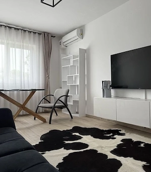 chirie BACAU central apartament decomandat cu 2 camere - imagine 4
