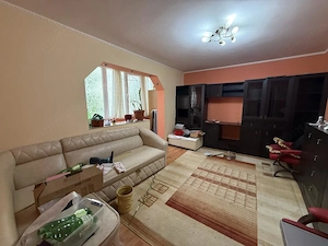 Apartament cu 3 camere, decomandat, 68 mp utili, etaj 1 - Girocului - imagine 2