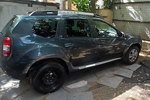 Dacia duster 4x4 1.6 benzina primul proprietar