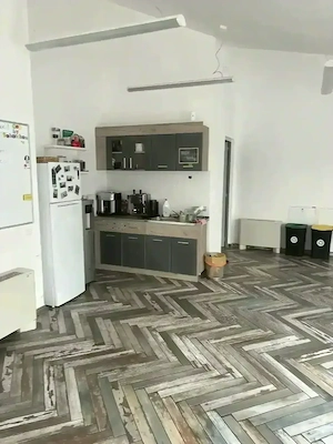 De inchiriat spatiu pentru birouri la mansarda, amenajat lux, cladire istorica in P-ta Unirii