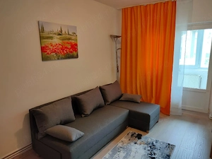 110 E,Doar pt 1 Fata,Colega de Apartament 3 Camere,Cu alte 2 Fete 