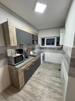 Apartament 2 camere decomandat, 46mp, zona Poli 2 - imagine 5