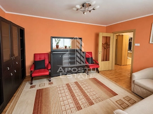 Apartament de vanzare cu 3 camere, Etaj 1, zona Girocului - imagine 2