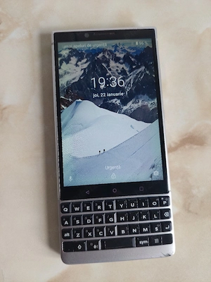 [Key2] Vând BlackBerry Key 2 Black [NEcodat] [NEspart] [poze reale]