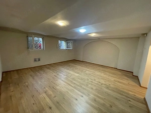 langa UVT si UPT, acces direct din strada, pretabil  birouri, 4 incaperi! - imagine 3