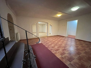 langa UVT si UPT, acces direct din strada, pretabil  birouri, 4 incaperi! - imagine 4