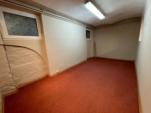 langa UVT si UPT, acces direct din strada, pretabil  birouri, 4 incaperi! - imagine 8