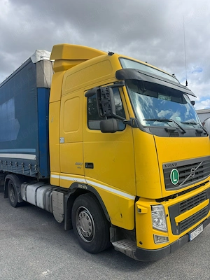 Cap tractor Volvo 460 - imagine 4
