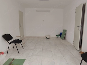 Sp.comercial Birouri,sediu  Ultracentral 23 mp. la bulevard 