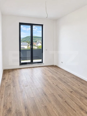 Apartament 3 camere, 62,30 mp + terasă, Zona de Sud, finisaje premium - imagine 2