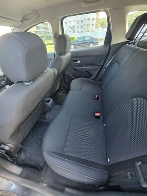 Dacia Duster 1.3 Tce 4x4 - imagine 8