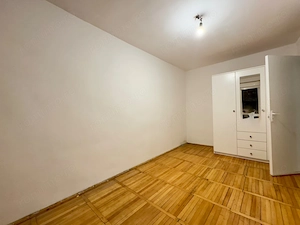 Apartament cu bucatarie mare, boxa si centrala proprie. - imagine 9