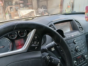vând Opel insignia 