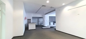Spatiu comercial renovat cu vitrina - Lipovei - Iulius Mall - imagine 2