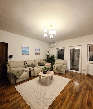 vand casa cocheta cu 5 camere Fratelia  - imagine 18