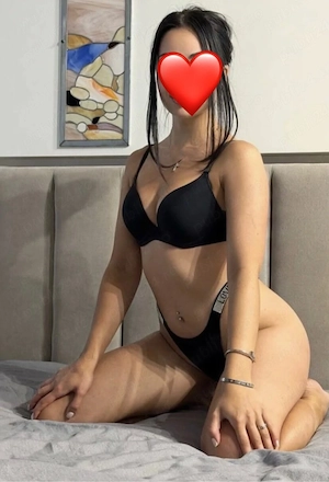 Bruneta care te face sa te simti bine 