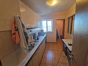 Inchiriez apartament 3 camere, zona Nord, Pitesti - imagine 9
