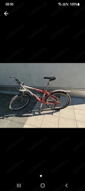 Vand o bicicleta si o masina pentru gazon