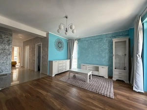Apartament cu 3 camere, 2 bai si loc de parcare - imagine 2