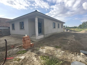 Casa Parter Sanmihaiul Roman,4 Camere,2 Bai,Terasa Acoperita,Toate Utilitatile