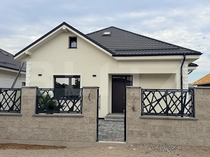 Casa P+M, 232 mp, 732 mp teren, zona Ionumi - imagine 2