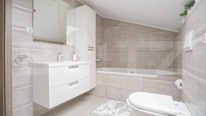 Apartament/Penthouse 4 camere, 140 mp, zona Florilor-Rasnov  - imagine 17