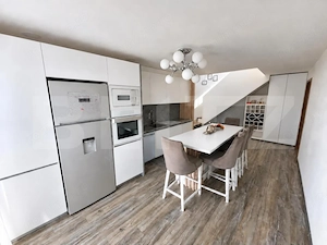 Apartament/Penthouse 4 camere, 140 mp, zona Florilor-Rasnov  - imagine 6
