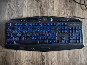 Tastatură de gaming Redragon iluminată