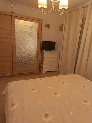 Particular, vand apartament 3 camere cu curte 90 mp - imagine 7