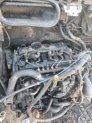 dezmembrez auto 
