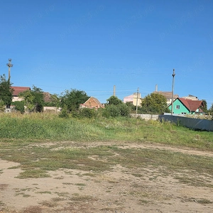  Teren intravilan de vânzare în Avrig, jud. Sibiu   3.982 mp - imagine 4