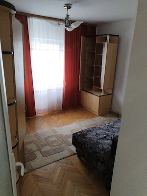 Inchiriez apartament cu 3 camere - imagine 2