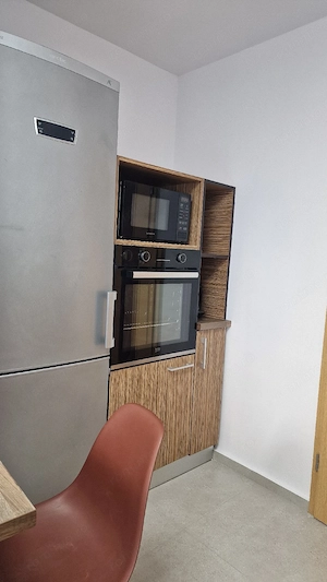 Apartament 3 camere, langa Spitalul Judetean, decomandat, et II  - imagine 3