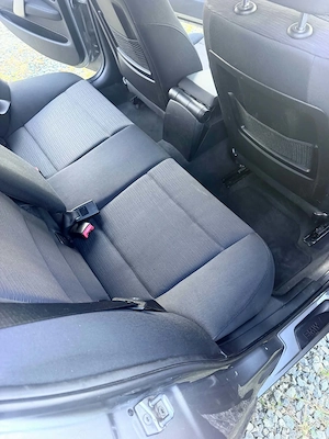 Bmw Seria1 2.0 diesel,2009 stare f.buna,adusa recent! - imagine 10