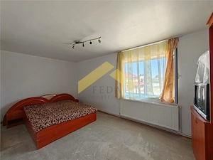 CASA DE VANZARE-SUBCETATE-PE COLT-TEREN 932mp - imagine 6