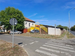 CASA DE VANZARE-SUBCETATE-PE COLT-TEREN 932mp - imagine 2