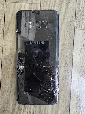 Samsung Galaxy S8 placa de baza OK fara conturi libera de retea piese