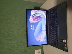 Lenovo IdeaPad Slim 3 amd ryzen 5 7430U,16gb ram,512 ssd.