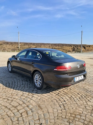 Volkswagen Passat B8 2.0 TDI 2015 Automat  - imagine 3