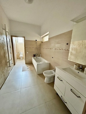 Apartament in zona Maria -Sinaia. - imagine 4