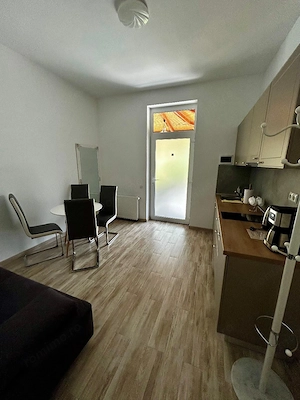 Apartament in zona Maria -Sinaia. - imagine 10