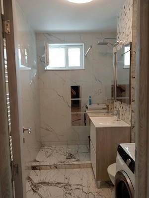 Apartament modern cu 3 camere (Zona centrală), Renovat premium, Prima inchiriere, Parcare inclusă