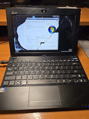 Netbook ASUS Eee PC 1016P piese sau reparat ecran spart HDD 320GB baterie buna