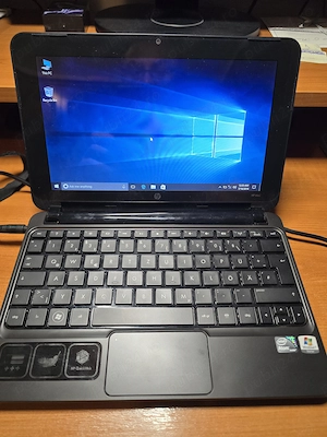 Netbook HP Mini 210-1111sg Intel Atom 2GB RAM HDD 250GB stare impecabila bateria OK incarcator