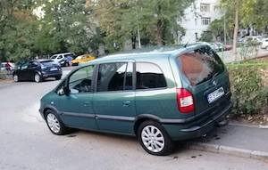 Dezmembrare Opel Zafira - imagine 3